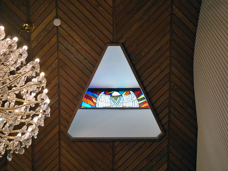 天井のステンドグラス